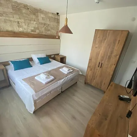 Cat Kapi Alacati * Cesme